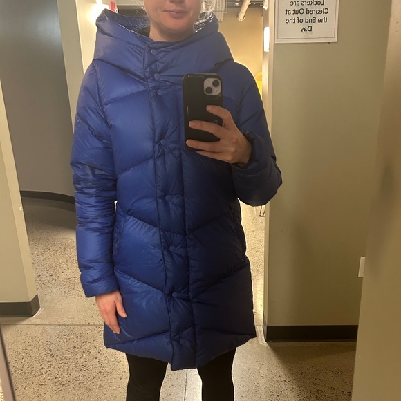 Cotopaxi Nina Parka - Picture 2 of 3